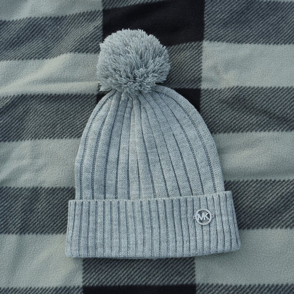 NWOT Michael Kors Pom Beanie Hat Free Size